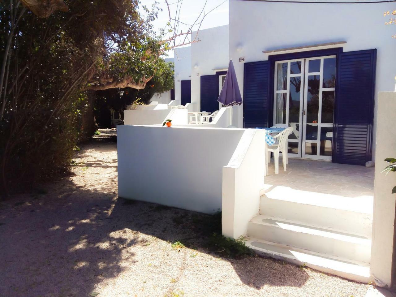 Bungalows Ingrid Tolo Exterior photo